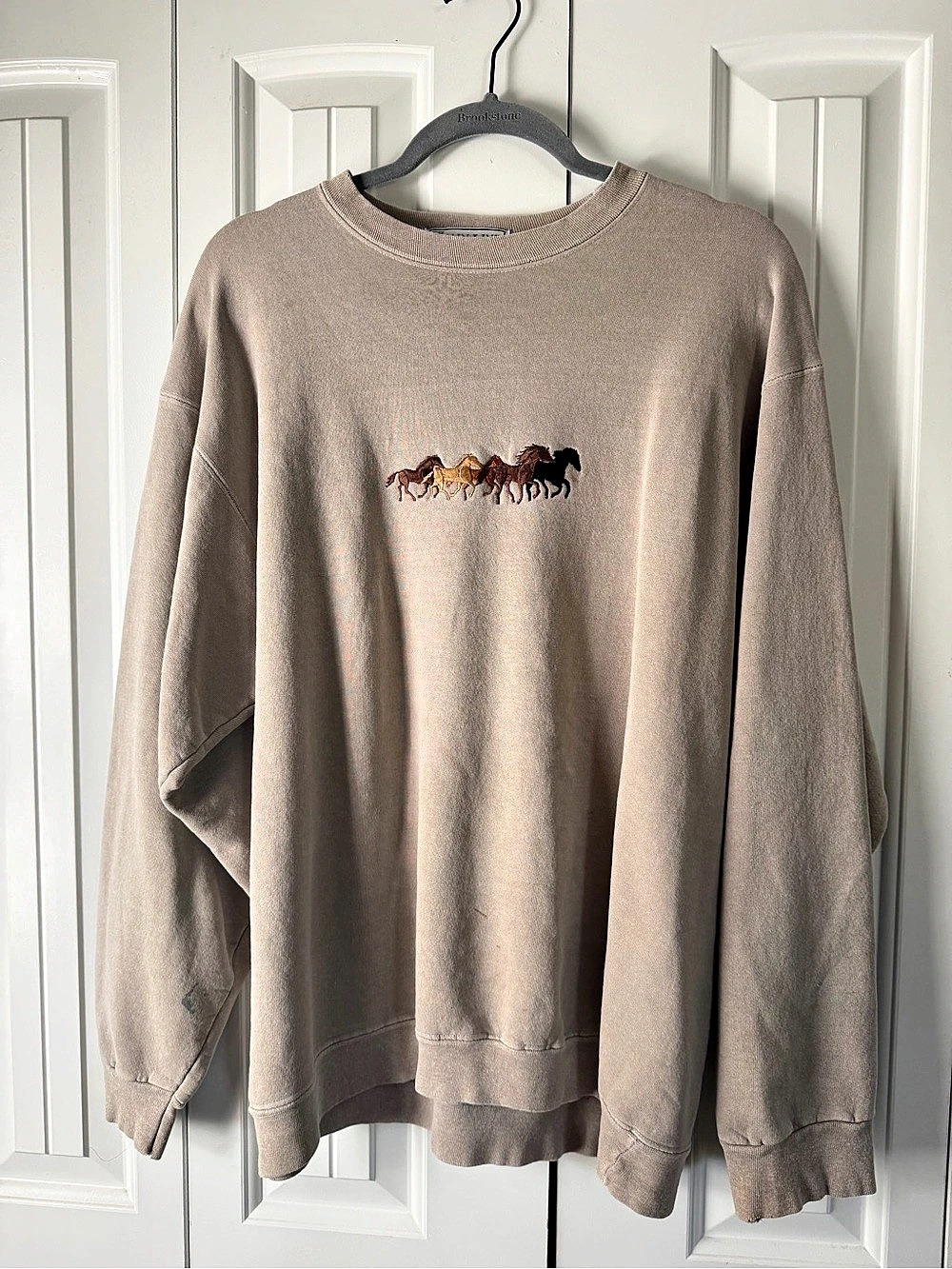 The Main Line Embroidered Horse Sweatshirt in Brown
